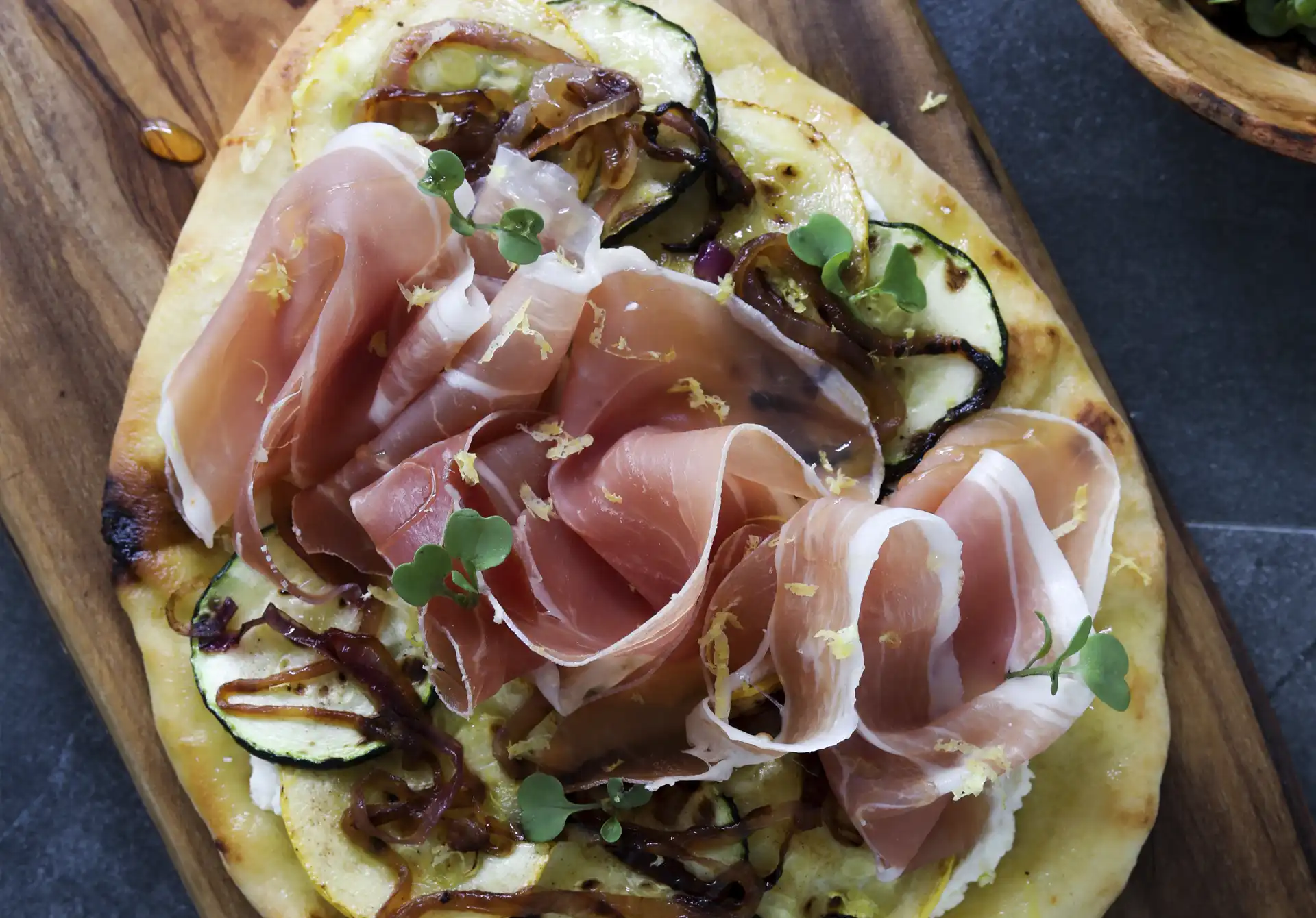 la cocina no muerde flatbread de ricotta con zucchini